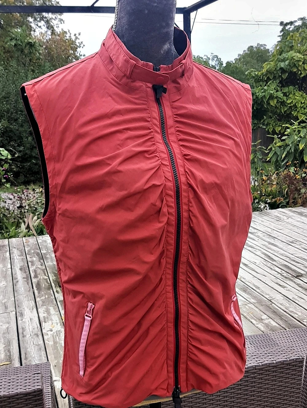 Escada❤90's Vintage Golf vest GUC Red/ORANGE Colour Side Zip Pockets Size 42/L